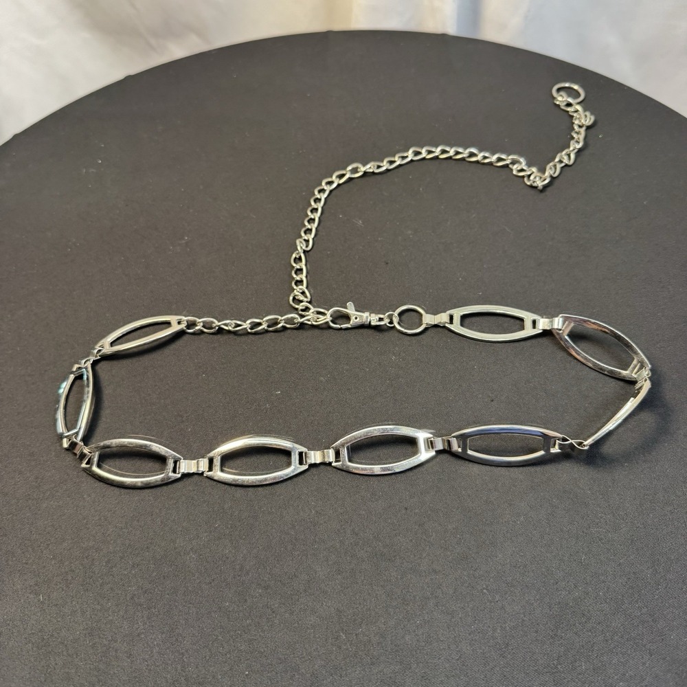 Vintage Ladies Belt Silvertone Metal Adjustable 25-32"